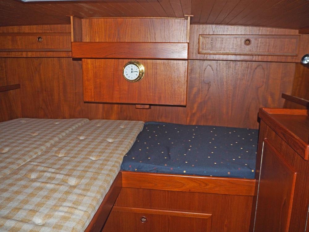 Aft cabin, Accommodation